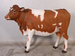 Guernsey Cow (JR 120003)
