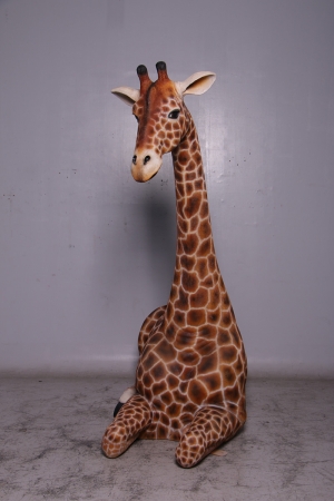 Giraffe -sitting (JR 160022)