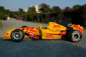 DHL F1 Formula Race Car (JR DHL)