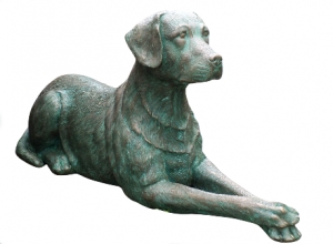 Labrador lying down in Bronze (JR 150251-GB)	