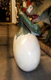 Brachiosaurus Baby in an Egg (JR 140036) - Thumbnail 02