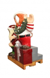 Crazy Elves with gifts Photo Op (JR S-168) - Thumbnail 02