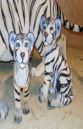 Tiger Cub standing - Siberian White (JR 110124) - Thumbnail 02