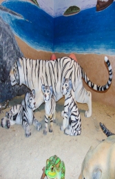 Tiger Cub standing - Siberian White (JR 110124) - Thumbnail 03