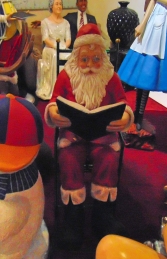 Santa in Rocking Chair with Book (JR 678 +JR 1654)