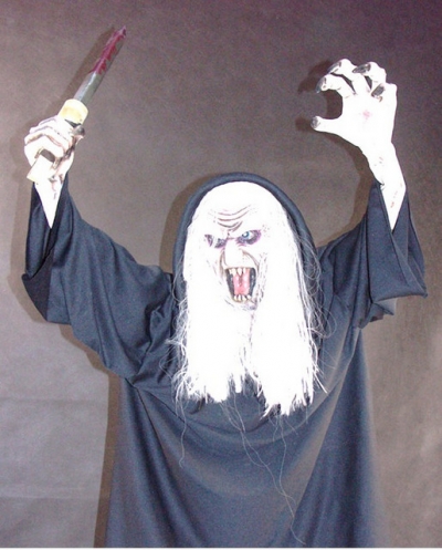 6FT GHOUL WITH KNIFE