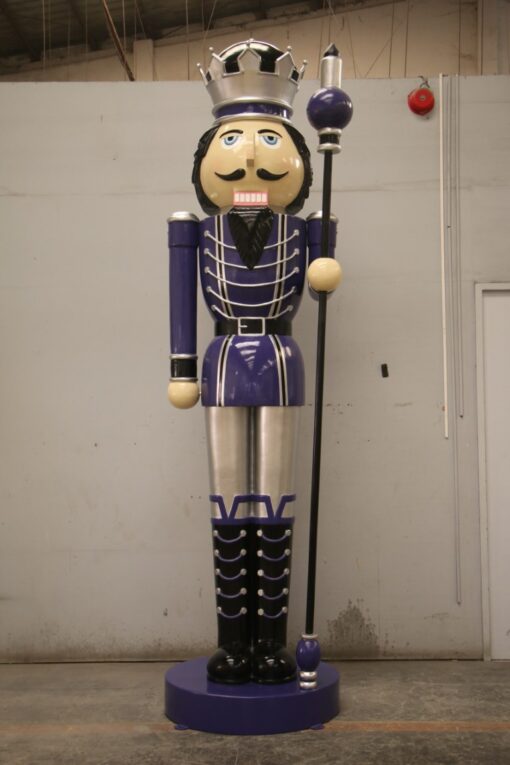 NUTCRACKER 12FT SCEPTURE IN LEFT HAND - JR 130090 - Image 6