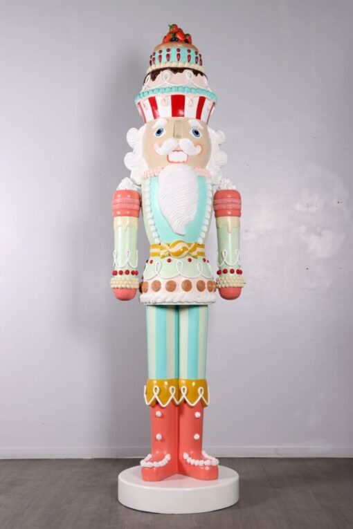 CANDY CAKE NUTCRACKER 9FT - JR 230083