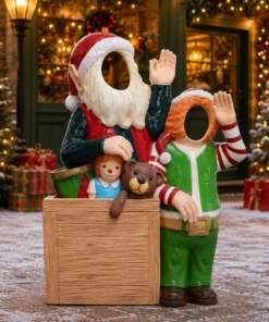 Crazy Elves with Toys Photo Op | JR S-167