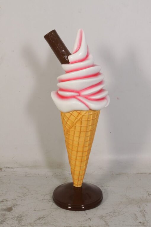 WHIPPY ICE CREAM STANDING 4FT WITH FLAKE JR 0045 - Image 3