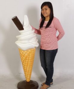 Alternative view of Plain Whippy Ice cream - with Flake 4ft | JR 0045