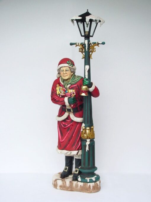 MRS SANTA WITH LAMP POST  JR 2095