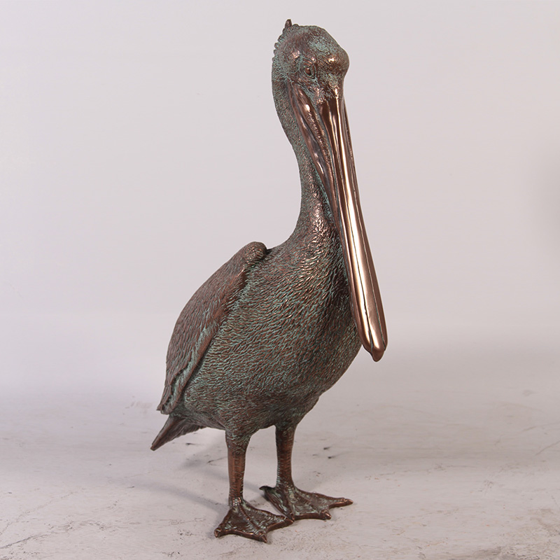 Pelican - Standing - Bronze Effect Finish | JR 090073