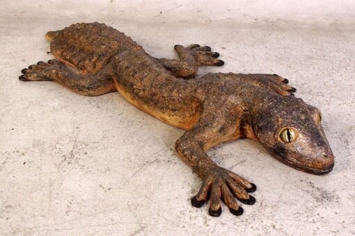 GIANT LEAF TAILED GECKO JR 110092