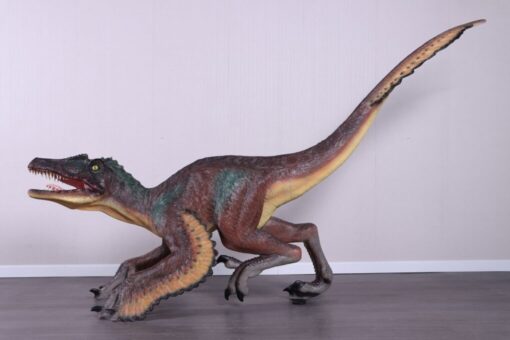 FEATHERED VELOCIRAPTOR JR 220079