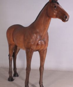 STANDING HORSE LIFE SIZE JR 100019