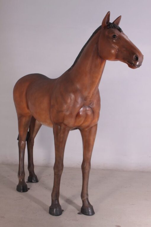 STANDING HORSE LIFE SIZE JR 100019