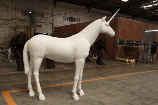 UNICORN LIFESIZE JR 180143 - Image 4