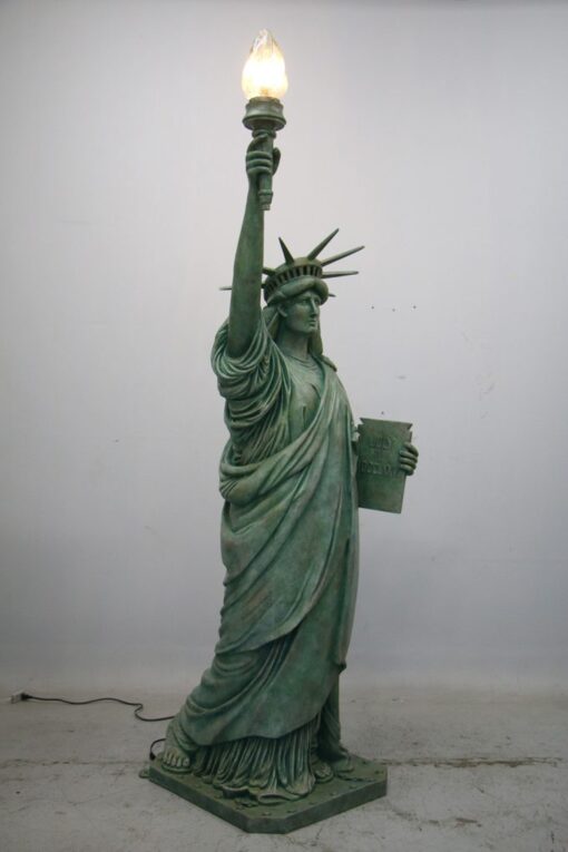 STATUE OF LIBERTY 8.7FT JR 180161