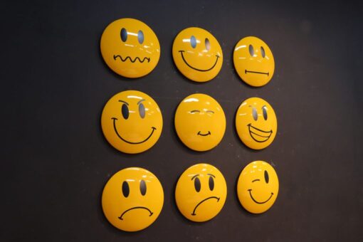 EMOJI FACES WALL DECOR JR 240017 - Image 2