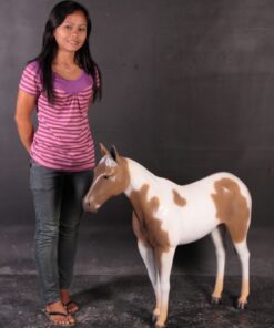 Alternative view of Skewbald Horse - Small | JR 100011