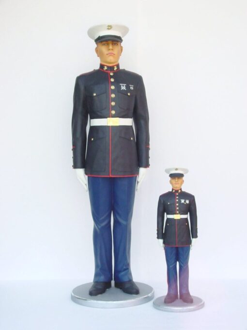 MARINE IN ATTENTION 3FT JR 2185