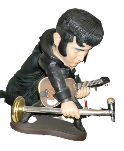 ROCK AND ROLL SINGER CARICATURE W / GUITAR AND MICROPHONE JR 3142