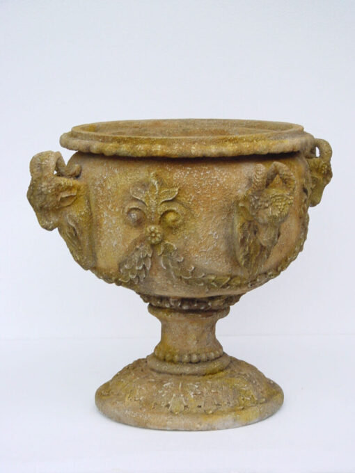 VASE WITH FOUR HEAD ARIES JR 1222