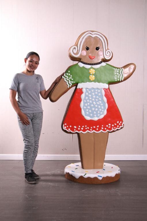 GINGERBREAD WOMAN JR 240220