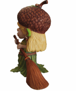 Alternative view of Mother Acorn | JR C-240