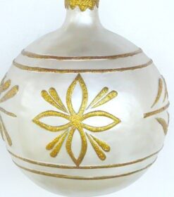 Alternative view of Large - Christmas Ball - White with Gold | JR 1192