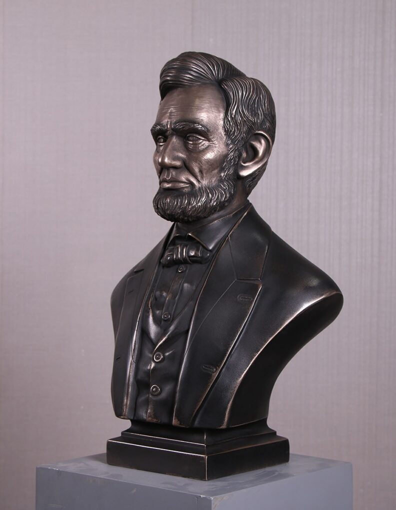 Abraham Lincoln Bust | JR 260016 - Image 2